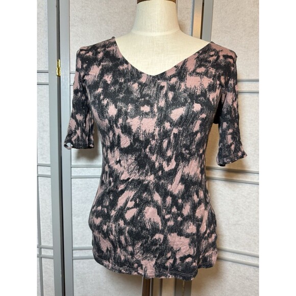 Rock & Republic Pink Black Blouse Cut Out Sleeves V-Neck Stretchy Top Small GUC - Picture 2 of 5